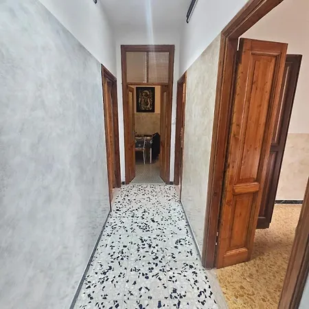 Testaccio Little House * Рим